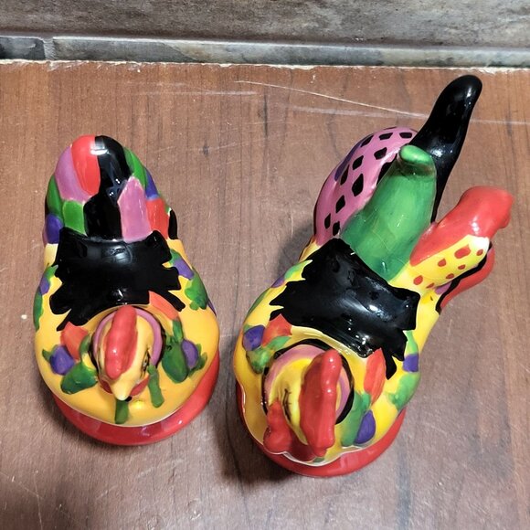 Sharon Neuhaus Chicken Rooster Salt and Pepper Shakers - Picture 7 of 12